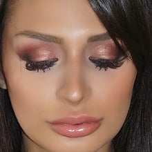 Load image into Gallery viewer, Beautifully BLENDED EYESHADOW QUAD IN WARM