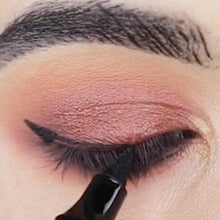 Load image into Gallery viewer, Wing Eyeliner Stamp kit (LUISA'S FAV) COMES WITH 2!