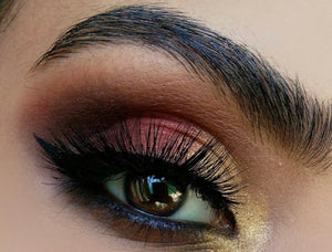 Luisa's favorite! Get a free GLITTER EYELINER (THE ONE SHE USES IN HER VIDEOS) with the purchase of this palette (LIMITED TIME ONLY)