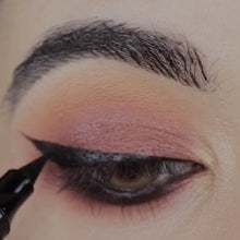 Load image into Gallery viewer, Wing Eyeliner Stamp kit (LUISA&#39;S FAV) COMES WITH 2!