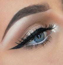 Load image into Gallery viewer, Wing Eyeliner Stamp kit (LUISA&#39;S FAV) COMES WITH 2!